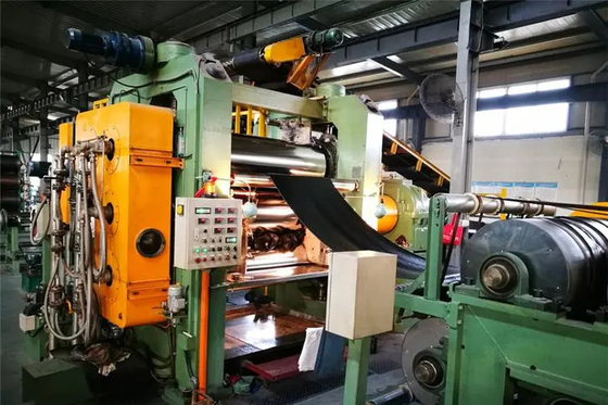 kopen Elektrische verwarming 3 rollen kalender machine 0-20m/min en maximale druk 10MPa online manufacture