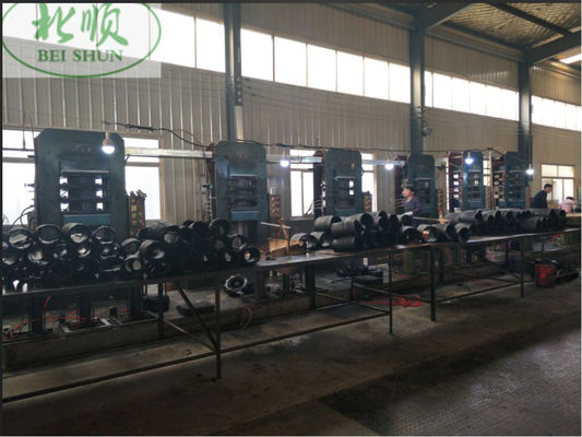 Goede prijs Rubbervulcaniseringspers voor de productie van banden voor landbouwvoertuigen online