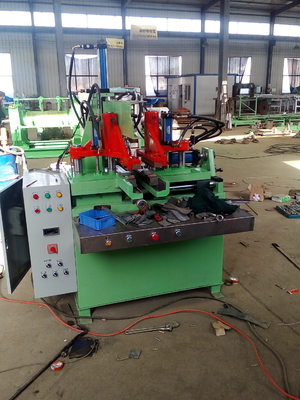 Semi-pneumatische, semi-hydraulische splijtmachine voor het splijten van motorvoertuigen