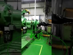 ISO-machine voor het extruderen van siliconenrubber met PVC-extruder